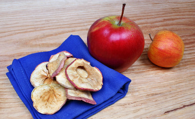 Dried apples