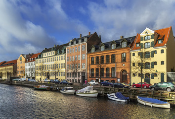Fototapeta na wymiar channel in Copenhagen
