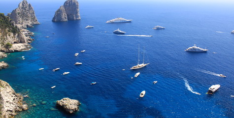 Faraglioni de Capri - Italie