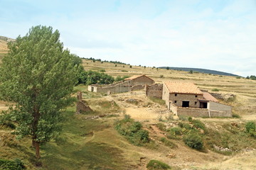 Fototapeta na wymiar Old stone farms, Gudar mountains, Teruel,Spain