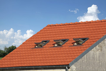 velux sur toiture en tuiles