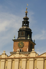 Fototapeta na wymiar The St Mary church at the market in Krakow in Poland