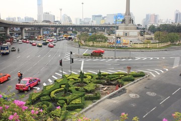 garden and Victory Monument