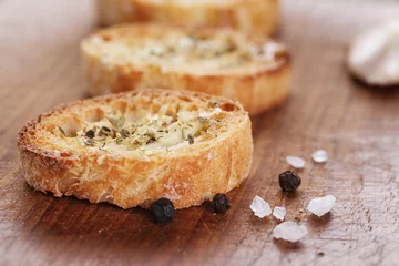 Foto op Plexiglas crostini with olive oil and garlic © GCapture