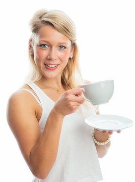 Blonde Frau mit Kaffeetasse