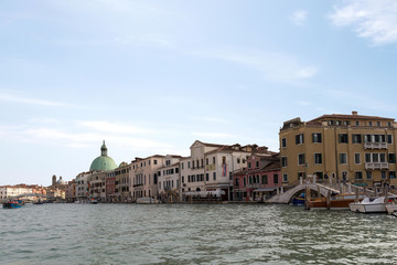 Fototapeta premium A view of the Chiesa de San Simeone Piccolo in the Grand Canal