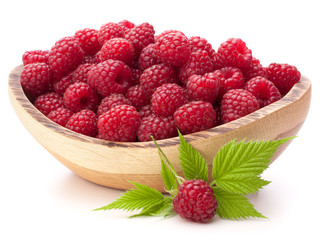 raspberries in wooden bowl
