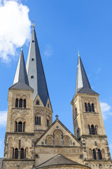 Fototapeta na wymiar Minster (church) in Bonn, Germany