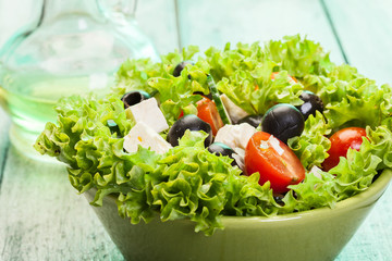 Fresh vegetable salad with cheese