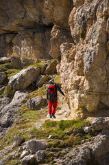Fototapeta premium Wanderweg in den Dolomiten - Alpen
