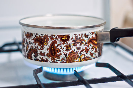 Pot on the gas stove