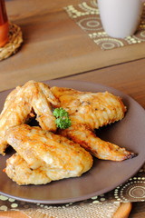 Chicken wings. Alitas de pollo
