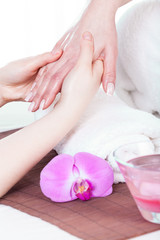 Hand beauty treatment