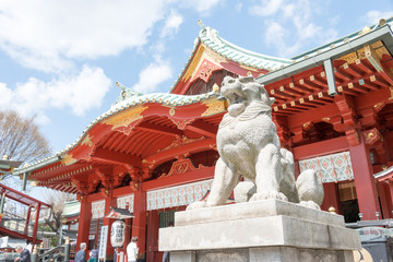 Fototapeta premium Guardian dog statue at Kanda Myojin Shrine, Tokyo, Japan.
