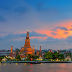 Fototapeta premium Wat Arun temple