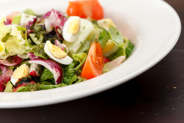 vegetable salad with egg