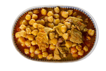Cocido de garbanzos con callos