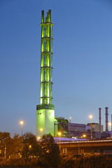 Duisburg - Stadtwerketurm am Abend