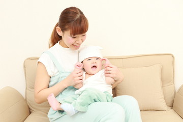Fototapeta na wymiar 母親と赤ちゃん