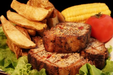 Grilled Pepper Steaks and  Wedges Potato,  XXXL