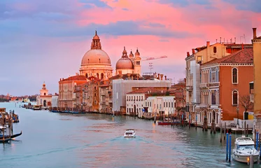 Canal Grande bei Sonnenuntergang © sborisov