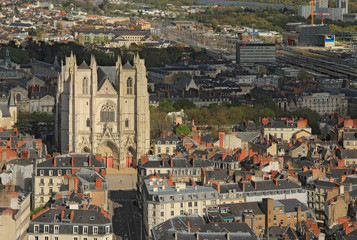 Vue aérienne sur la cathédrale de Nantes (Loire-Atlantique)