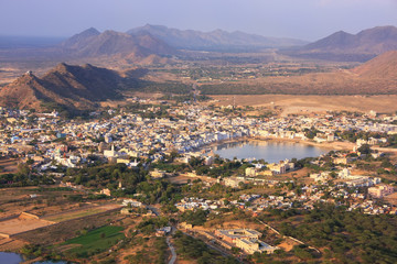Obraz premium Aerial view of Pushkar city, Rajasthan, India
