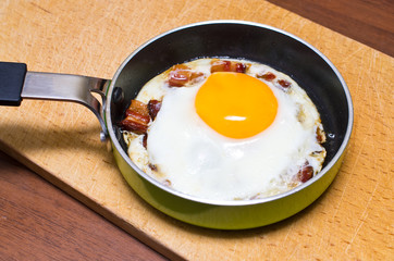 Egg with bacon