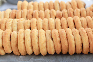making donut placed in a row.