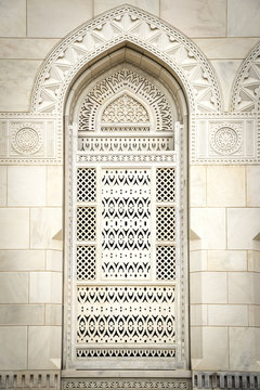 Closeup Grand Sultan Qaboos Mosque