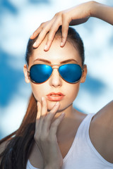 Fototapeta na wymiar Blue sunglasses
