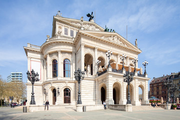 Fototapeta na wymiar Alte Oper in Frankfurt