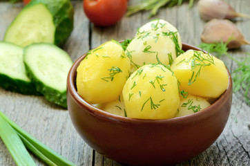 Boiled potatoes with dill