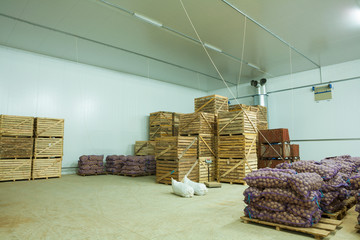 storage house potato