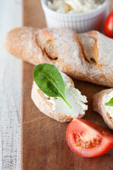 Baguette with cream cheese