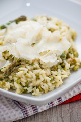 Risotto con gli asparagi e raspadura