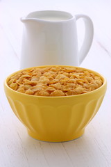 Healthy corn flakes breakfast