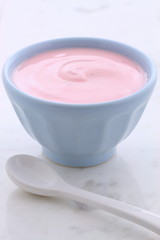 Fresh strawberry yogurt