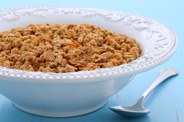 Delicious organic chunky granola cereal
