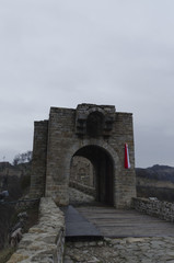 Fototapeta na wymiar Wall and entrance in Tsarevets fortress, Veliko Tarnovo