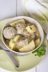 Königsberger Klopse mit Kartoffeln