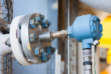 Pressure transmitter in oil and gas process