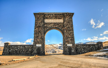 Fototapeta na wymiar Yellowstone National Park Entrance, Arch