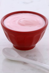 Fresh strawberry yogurt