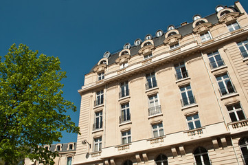 Obraz premium immeuble parisien