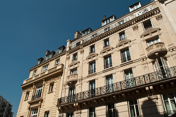 Naklejka premium immeuble parisien