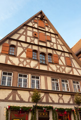 Fototapeta na wymiar Tradycyjny dom o konstrukcji szachulcowej w Rothenburg ob der Tauber