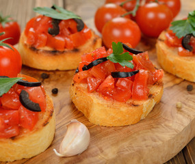 Toast with tomato