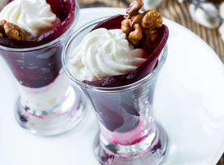Salad with beet, cottage cheese and walnuts