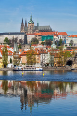 Obraz premium View of Charles bridge over Vltava river and Gradchany (Prague C